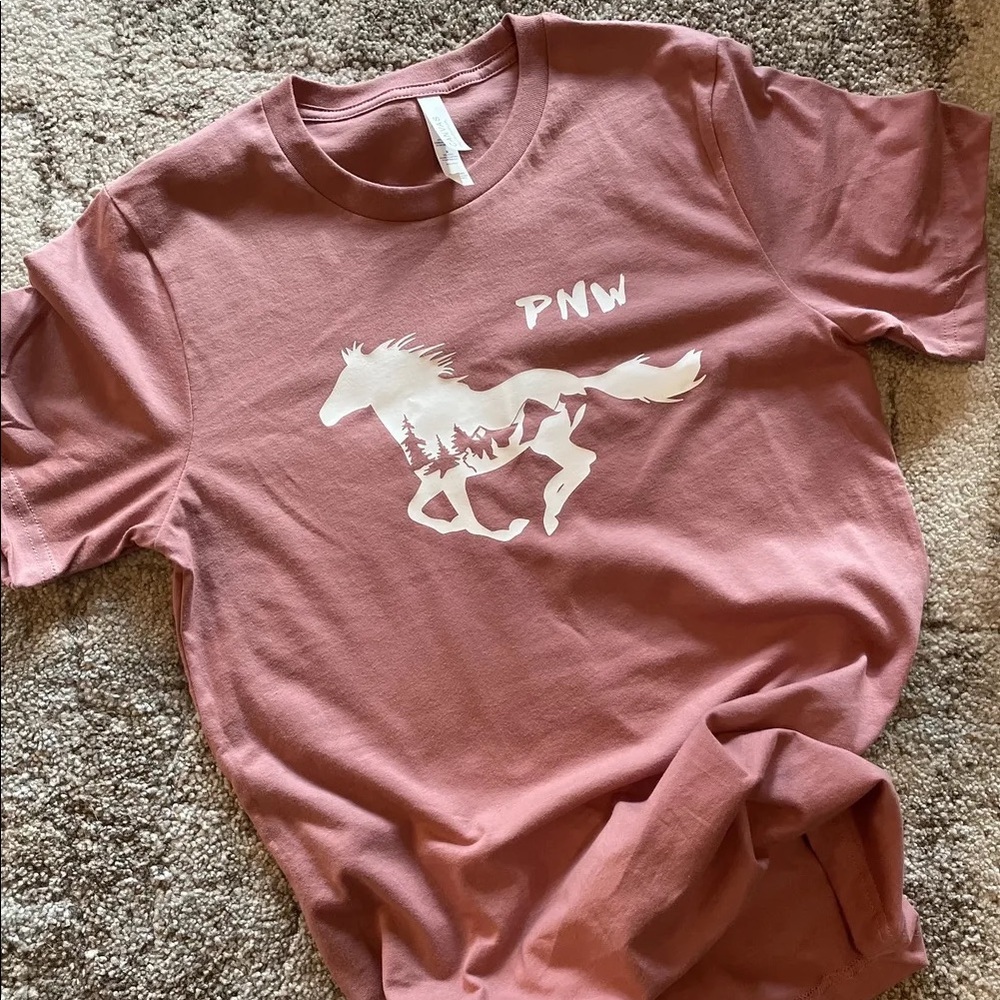 PNW Horse Running Graphic Tee